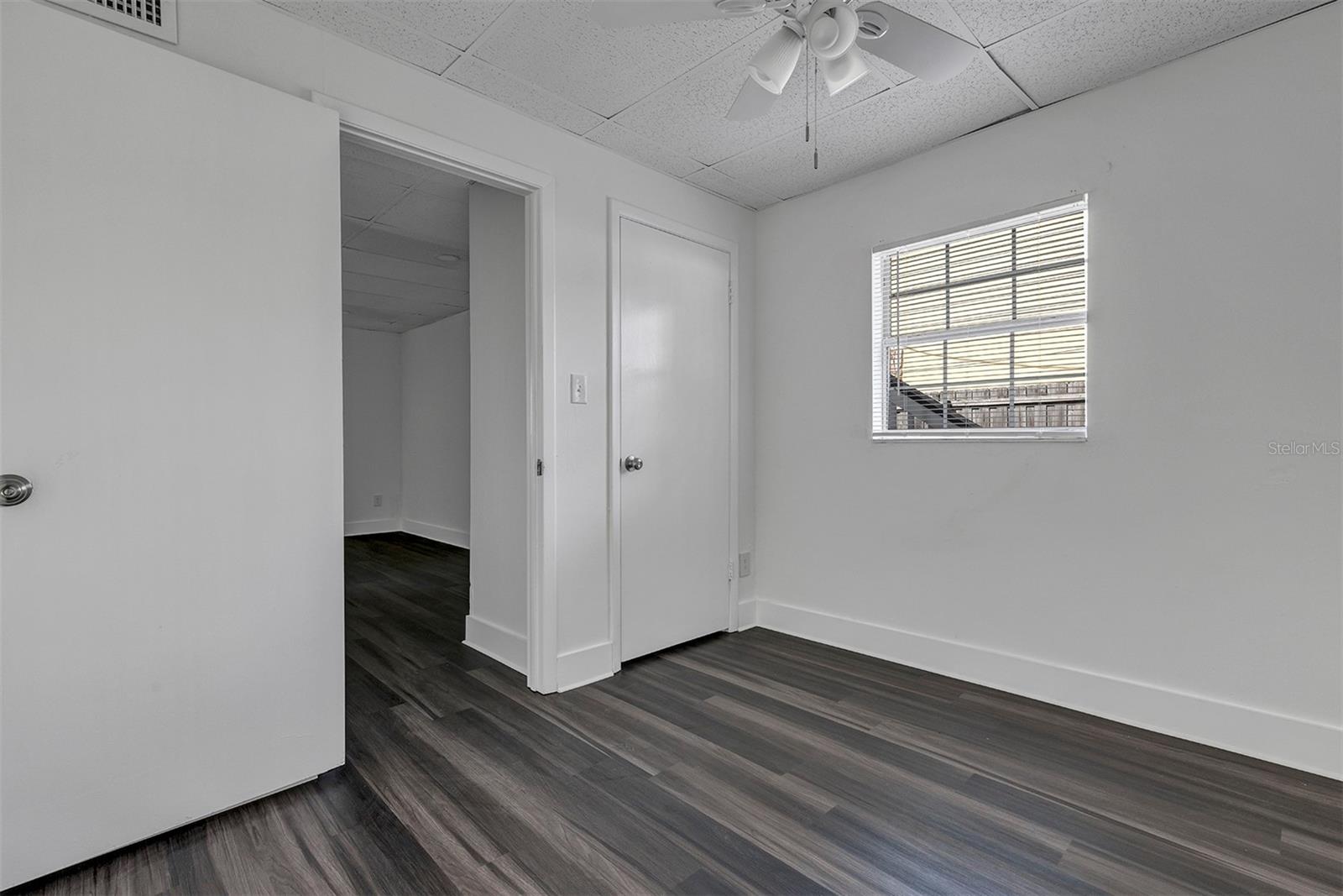 Image 19 of 21 For 2027 1-2 30th Ave N  3 Bottom U