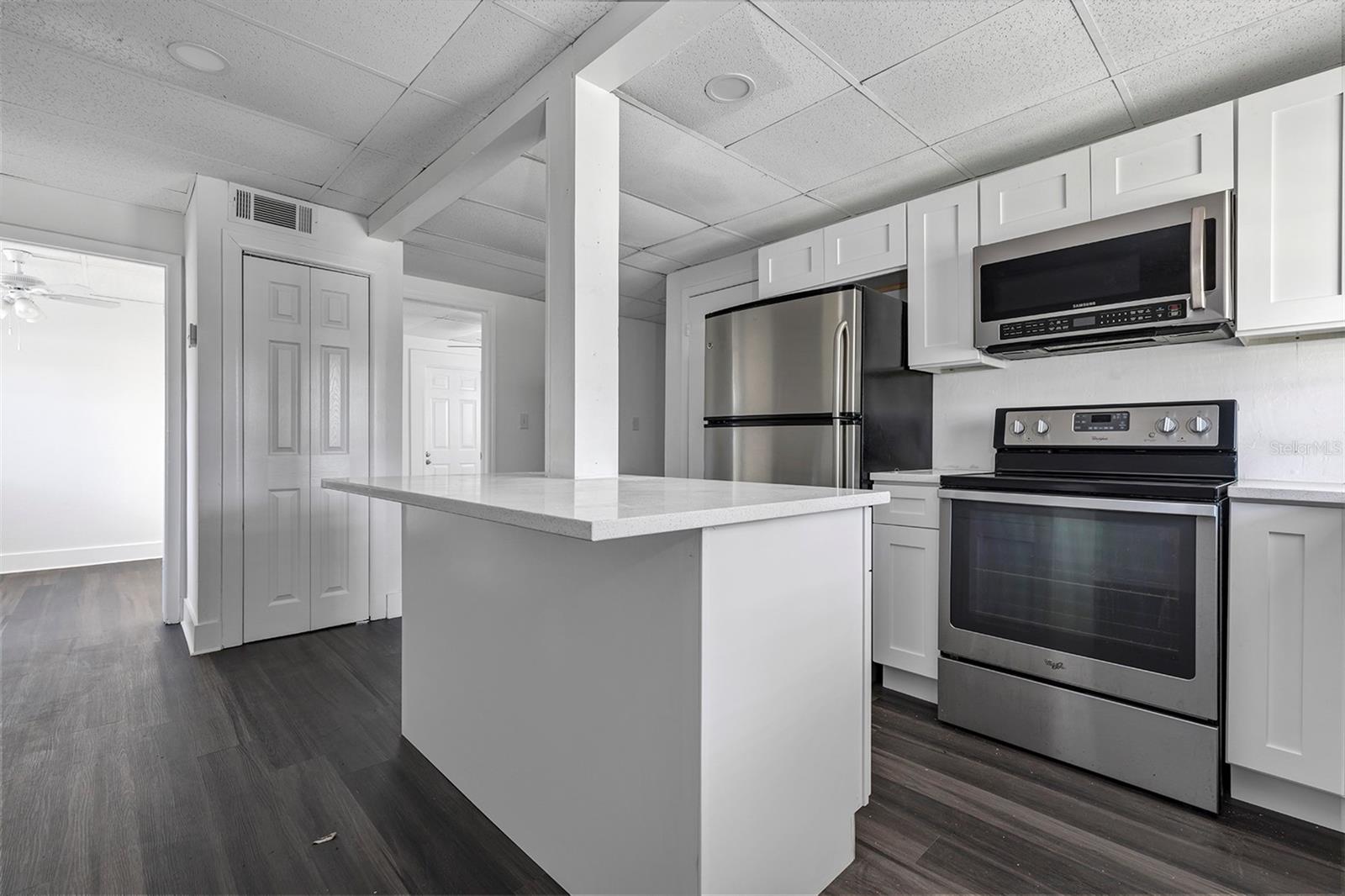 Image 9 of 21 For 2027 1-2 30th Ave N  3 Bottom U