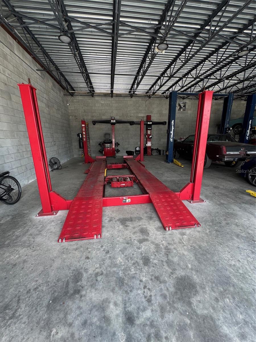 Image 13 of 13 For 4825 Old Winter Garden Road