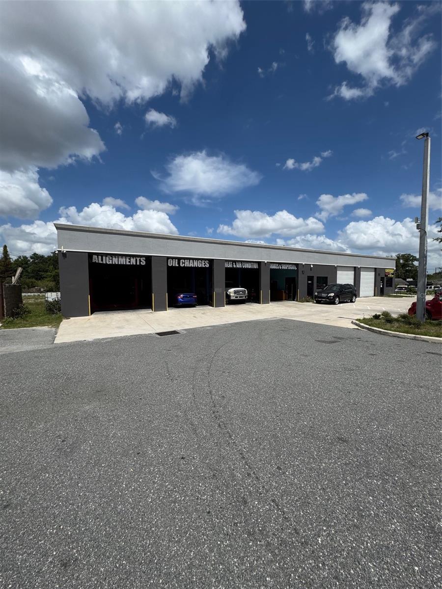 Image 2 of 13 For 4825 Old Winter Garden Road