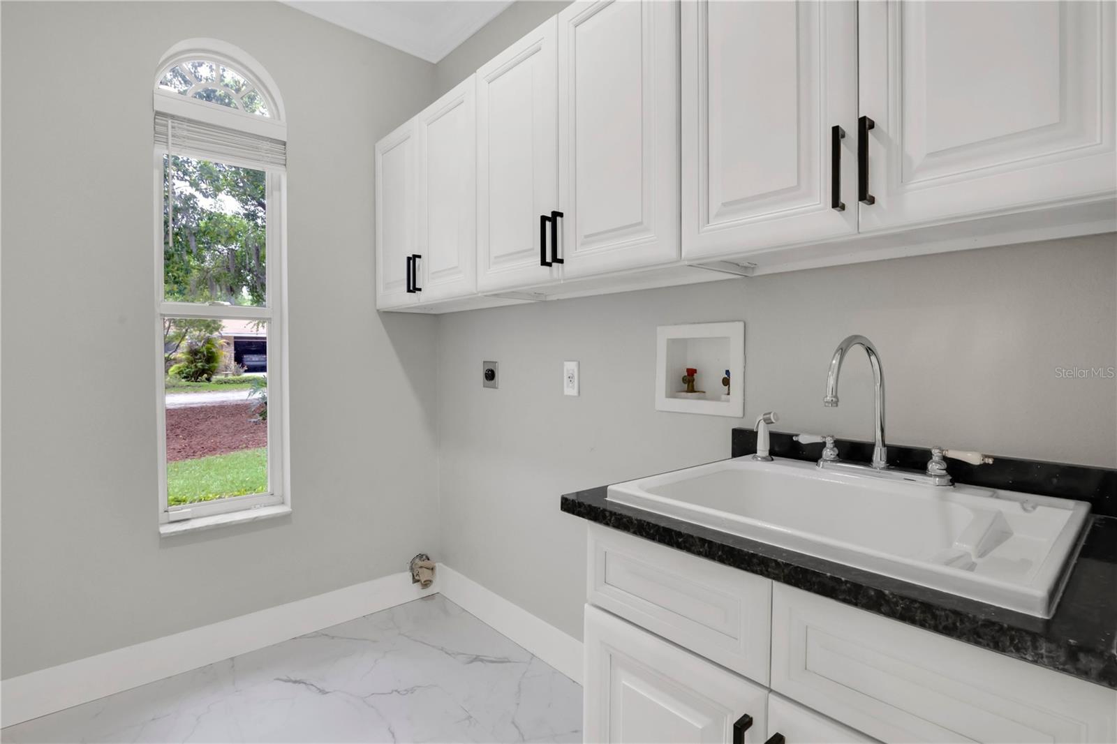 Image 19 of 37 For 109 12th Avenue