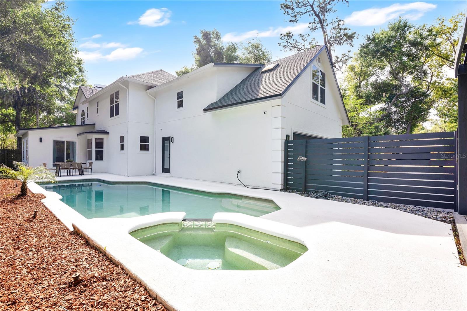 Image 22 of 37 For 109 12th Avenue