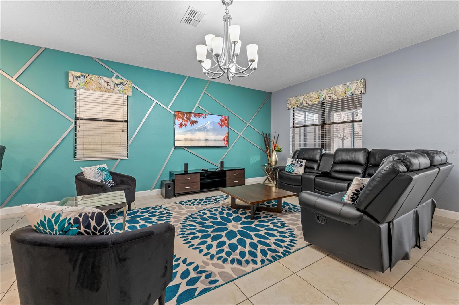 Image 21 of 66 For 9158 Wedge Drive