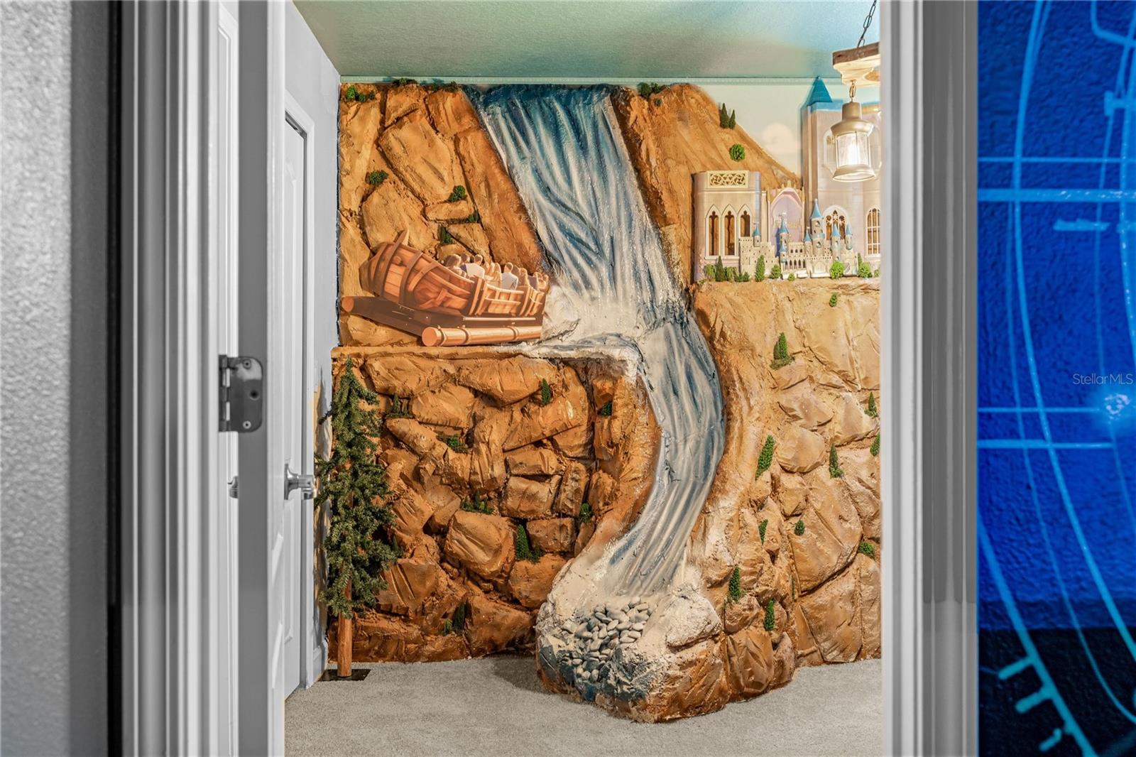 Image 43 of 66 For 9158 Wedge Drive