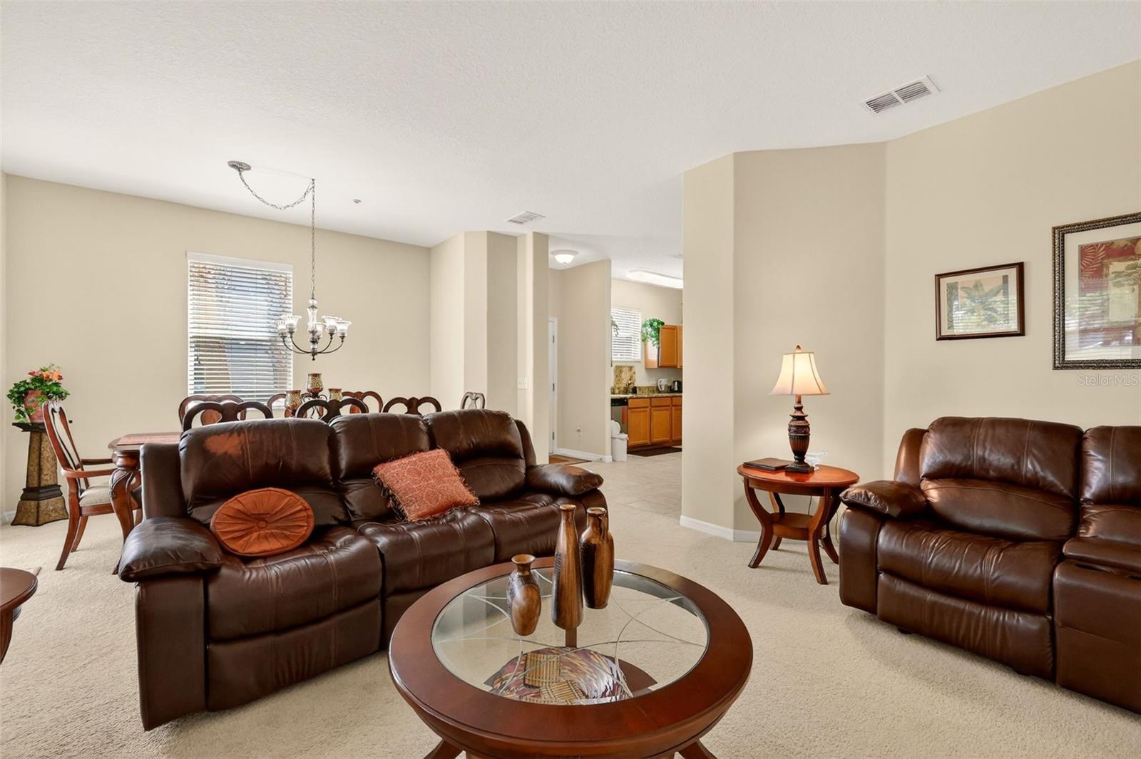 Image 17 of 35 For 1323 Priory Circle