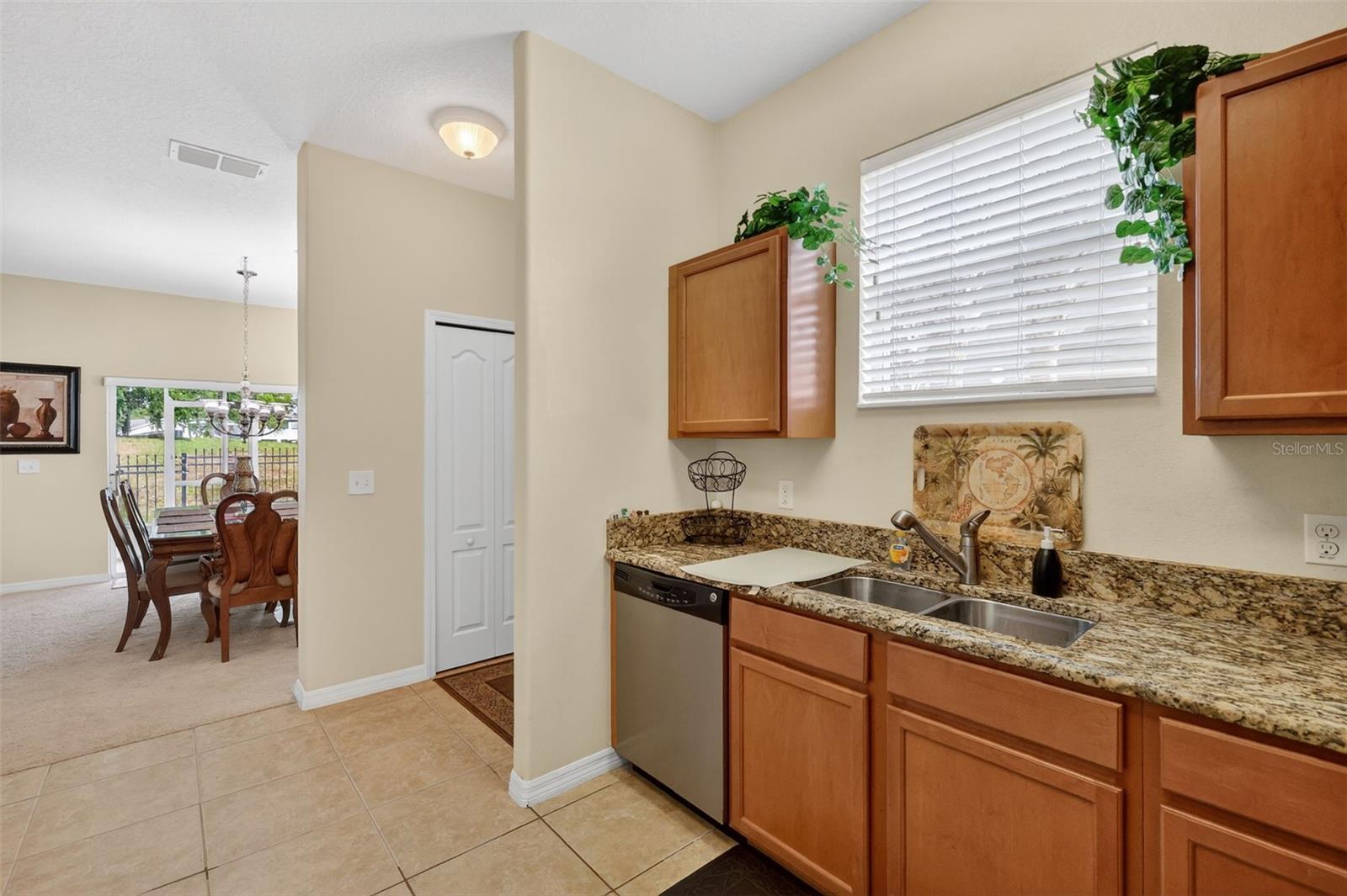 Image 20 of 35 For 1323 Priory Circle