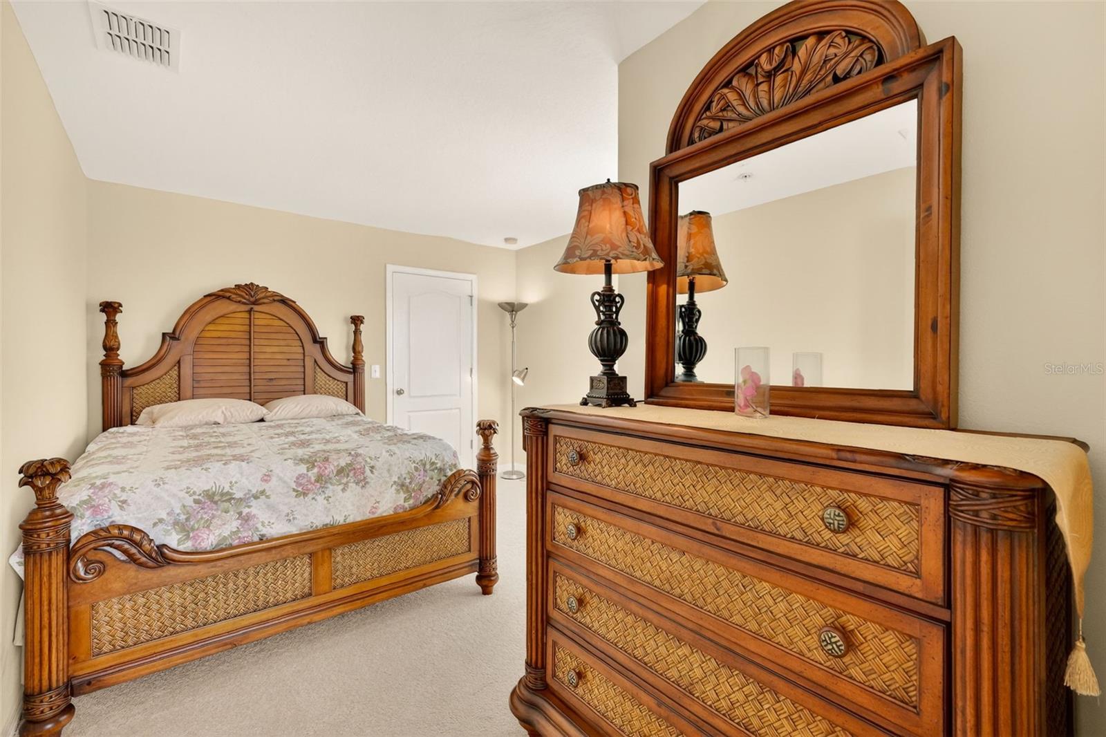 Image 24 of 35 For 1323 Priory Circle