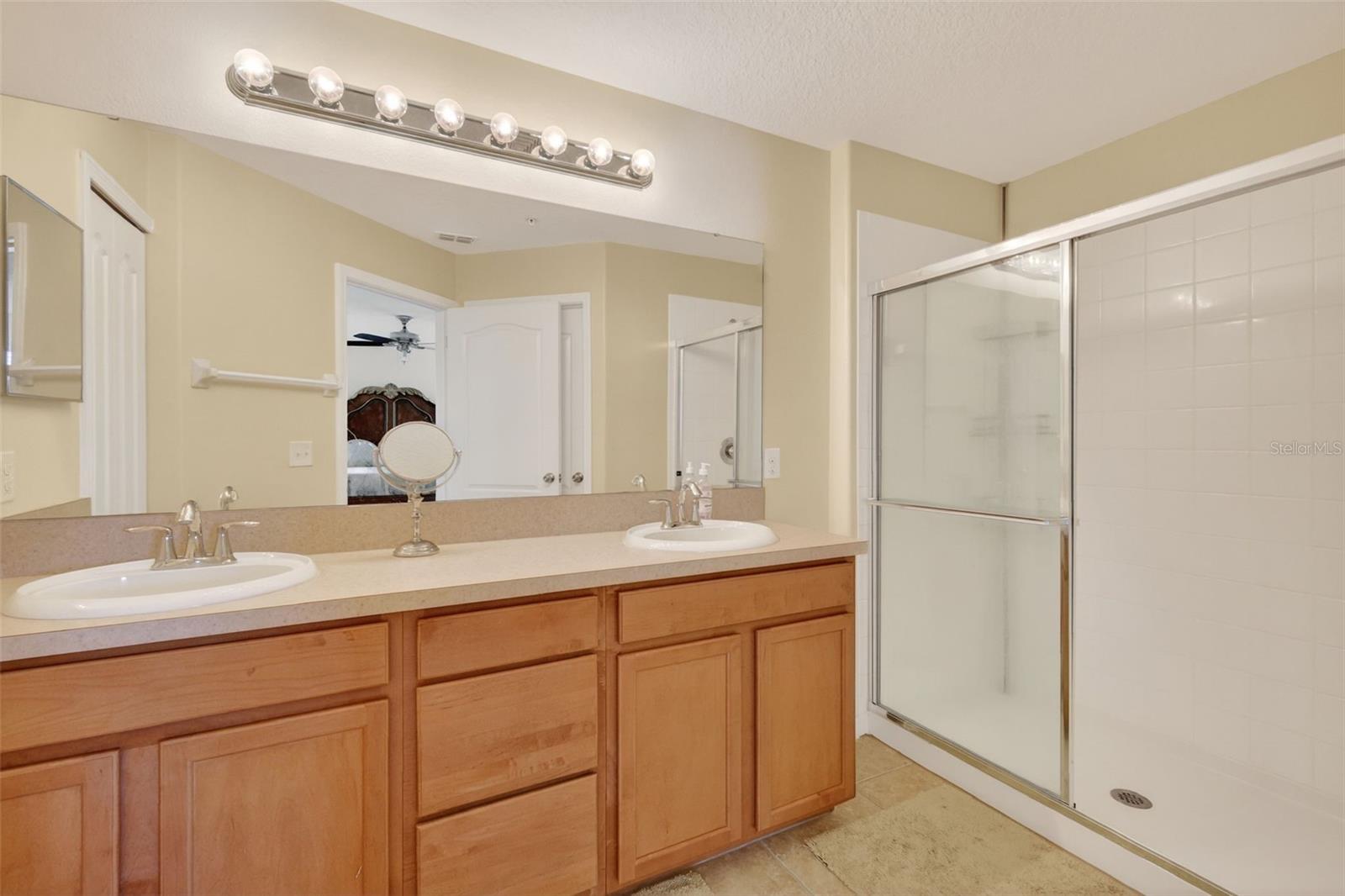 Image 31 of 35 For 1323 Priory Circle