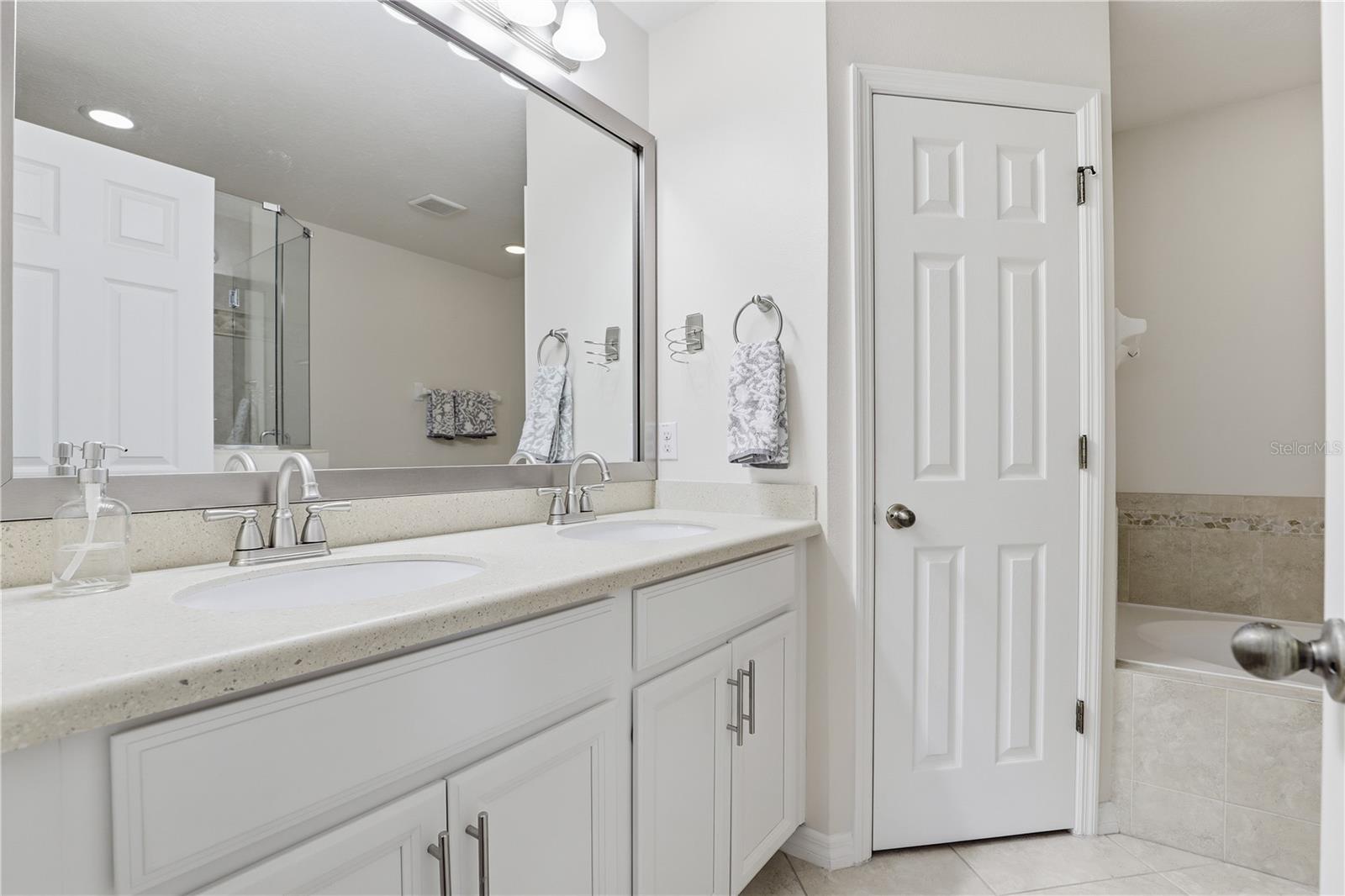 Image 17 of 38 For 5335 Hidden Cypress Lane