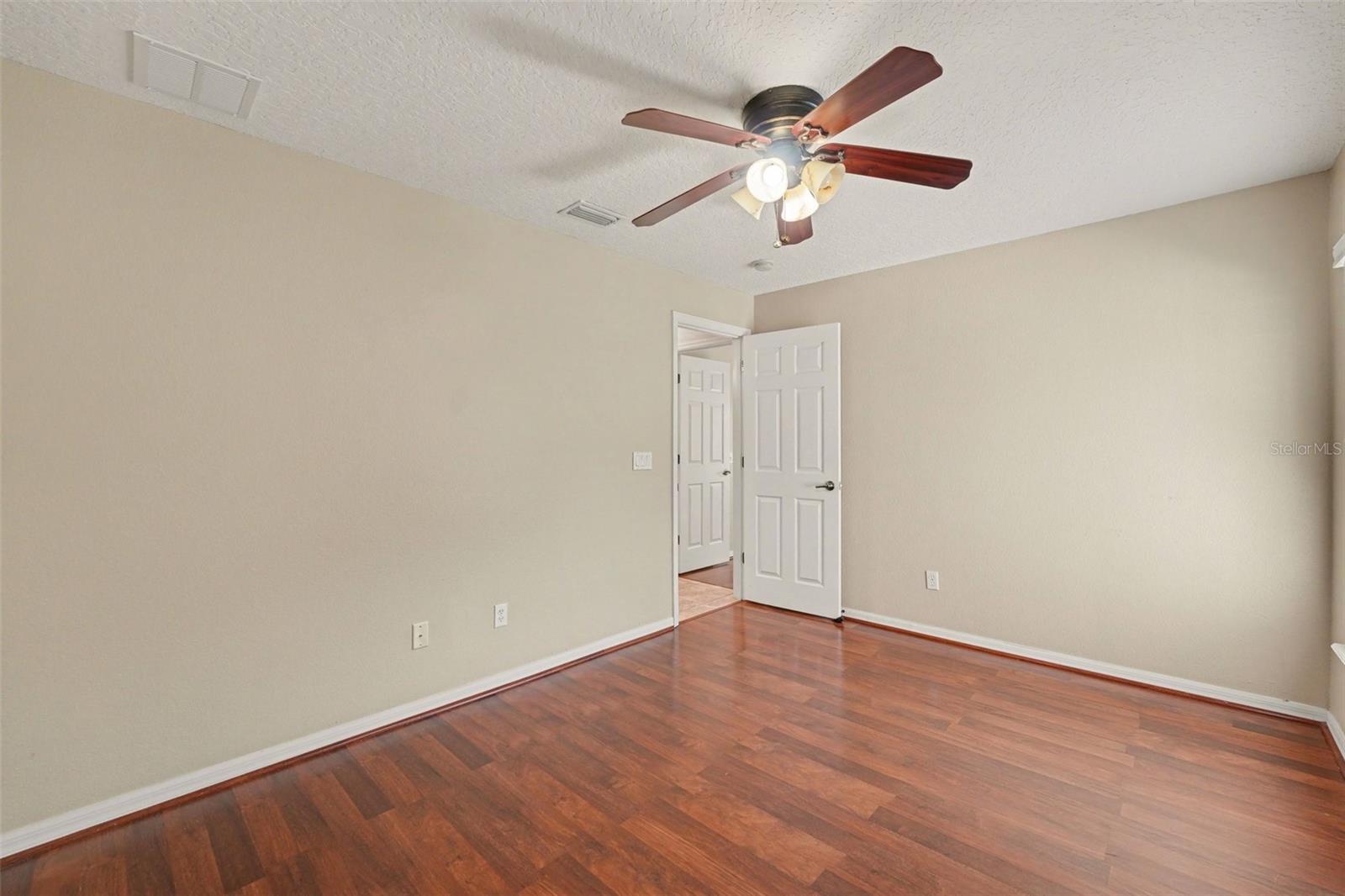 Image 24 of 30 For 122 Costa Loop