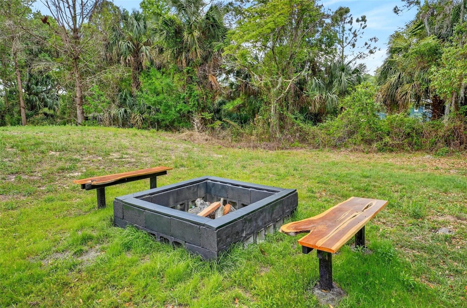 Image 11 of 59 For 2200 Retreat Road