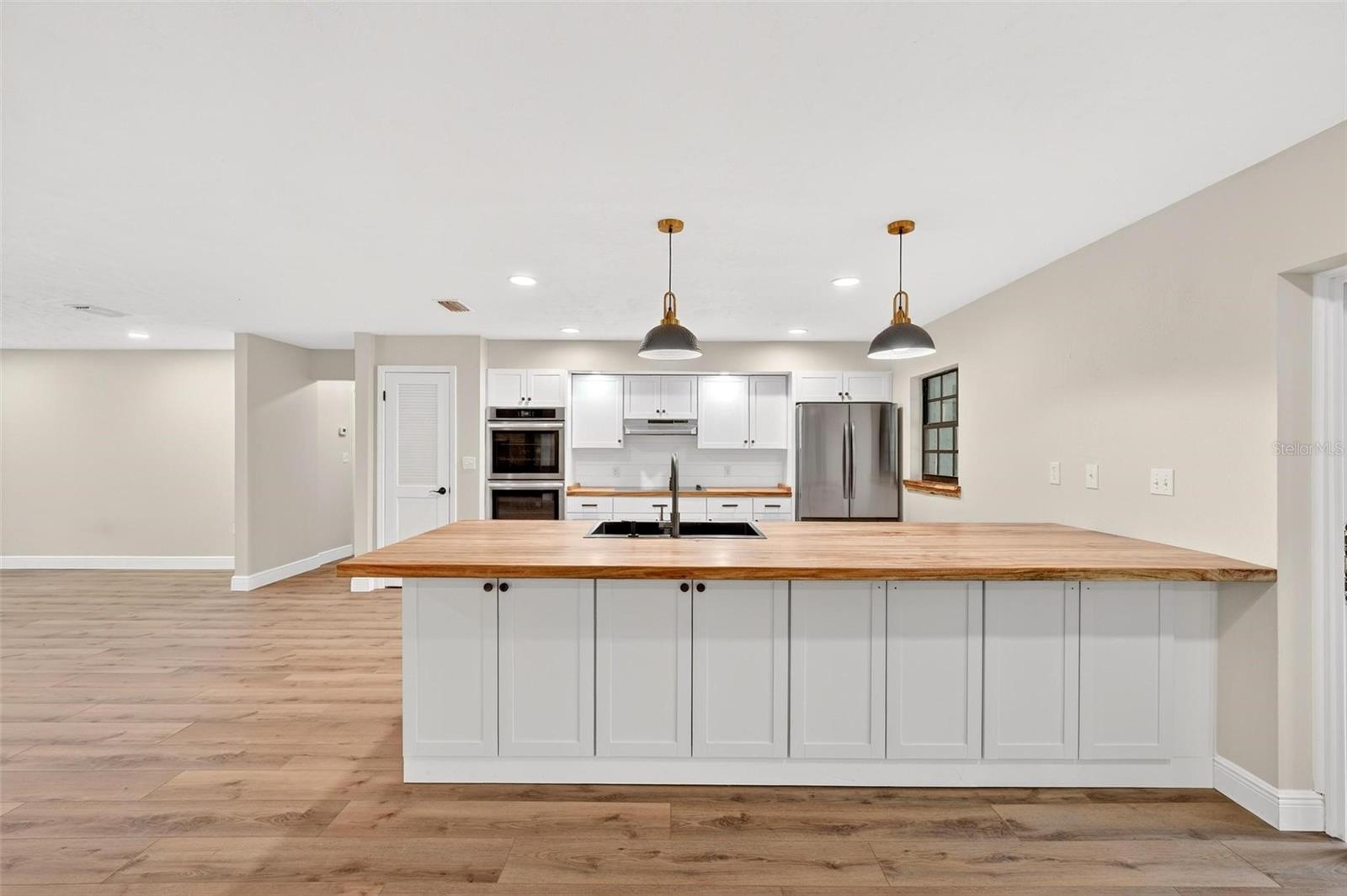 Image 15 of 59 For 2200 Retreat Road