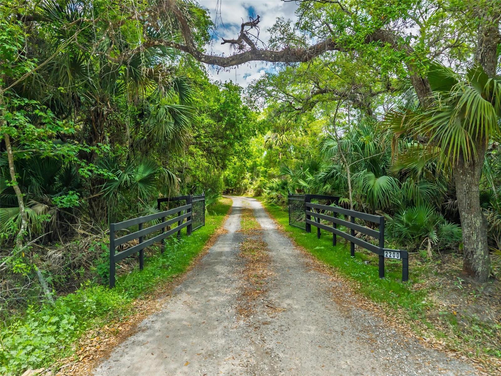 Image 2 of 59 For 2200 Retreat Road