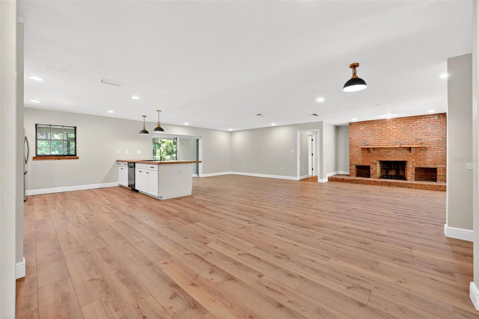 Image 20 of 59 For 2200 Retreat Road