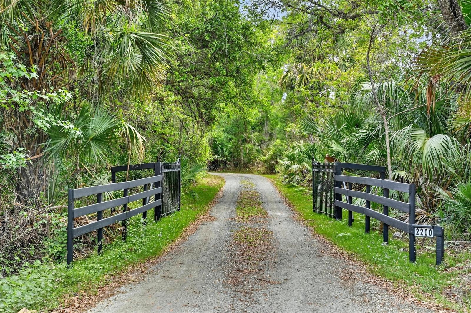 Image 3 of 59 For 2200 Retreat Road