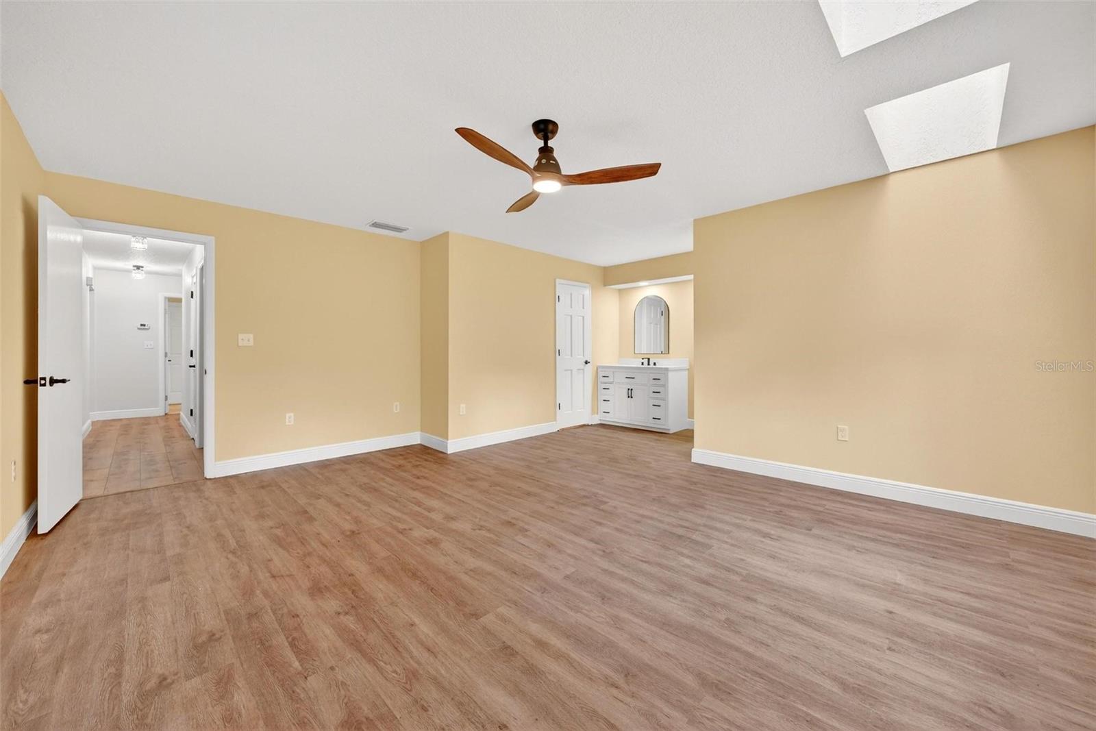 Image 35 of 59 For 2200 Retreat Road