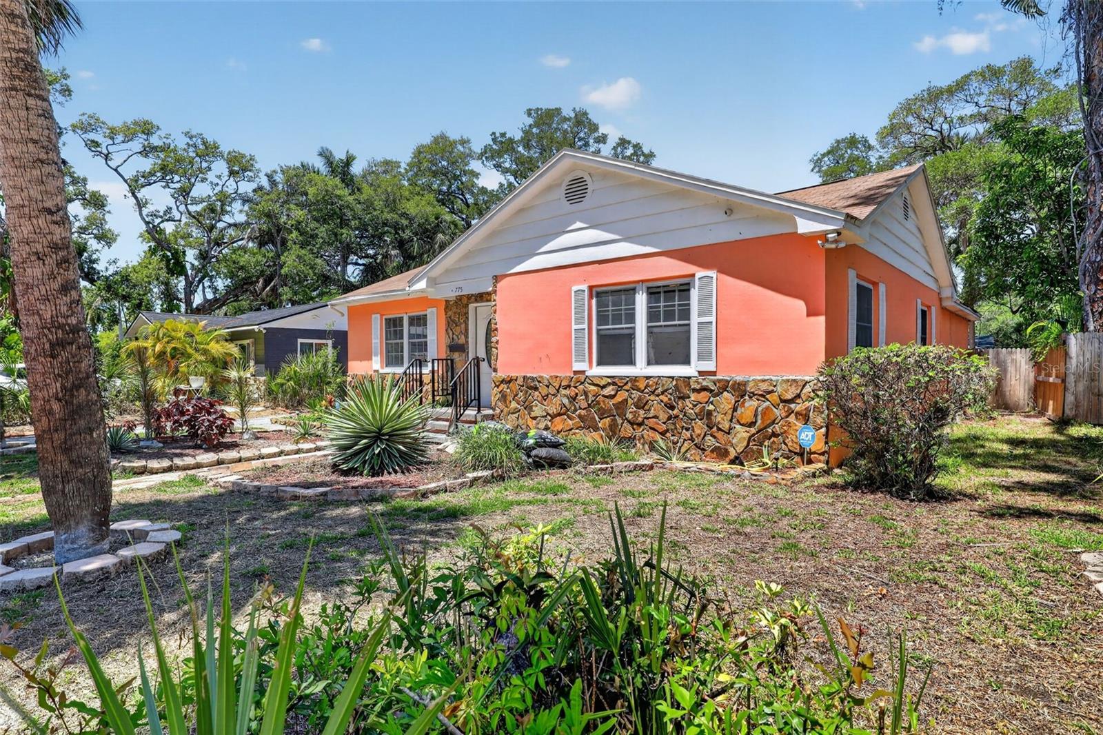 Image 3 of 29 For 775 28th Avenue S