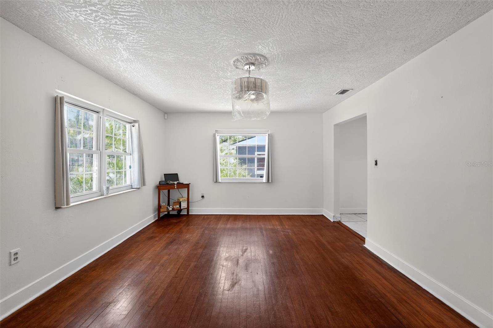 Image 5 of 29 For 775 28th Avenue S