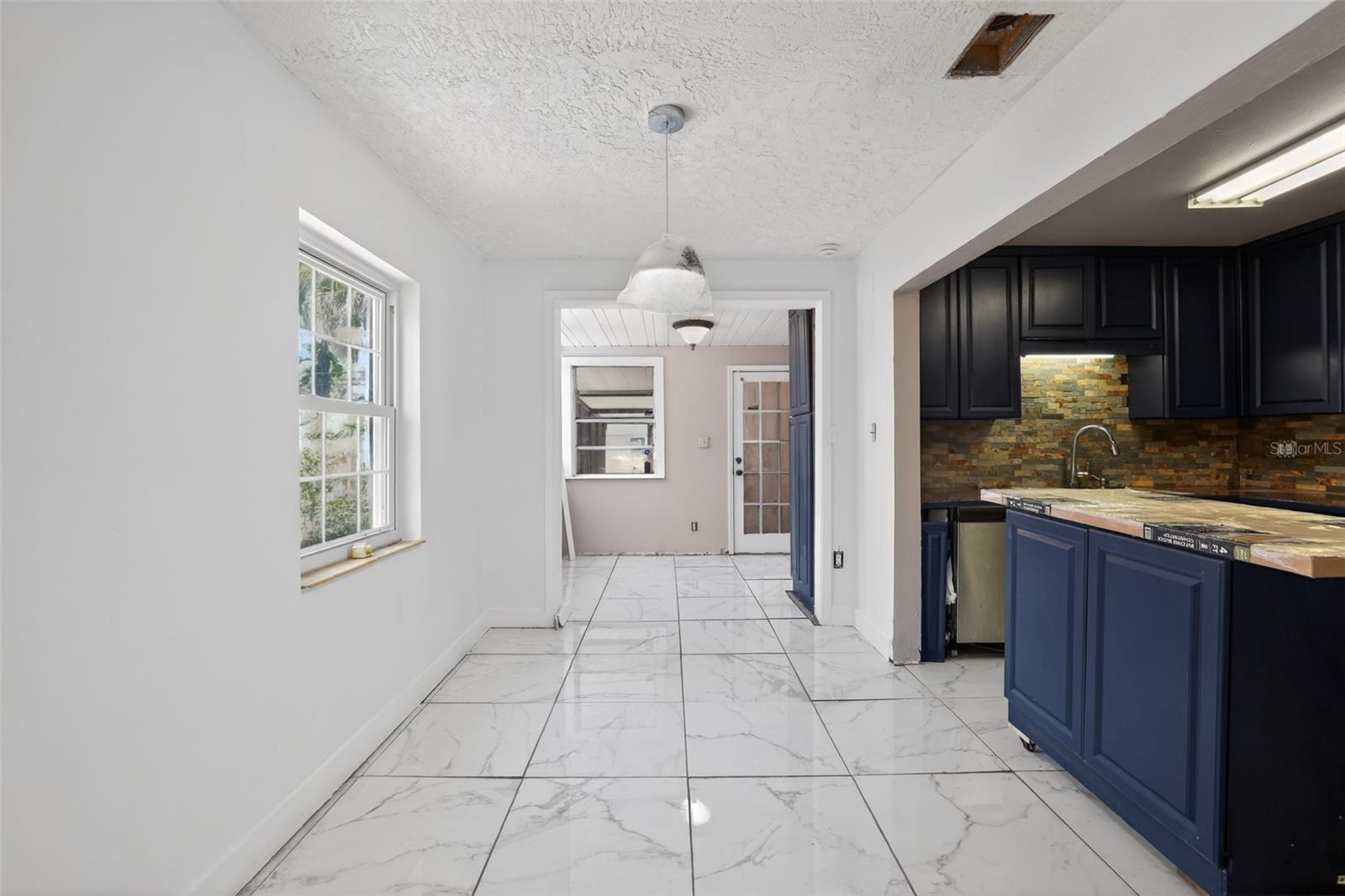 Image 7 of 29 For 775 28th Avenue S