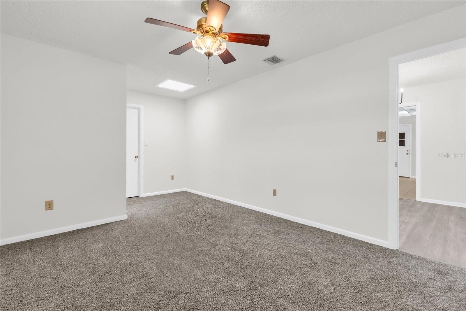 Image 18 of 33 For 8407 Roanne Drive