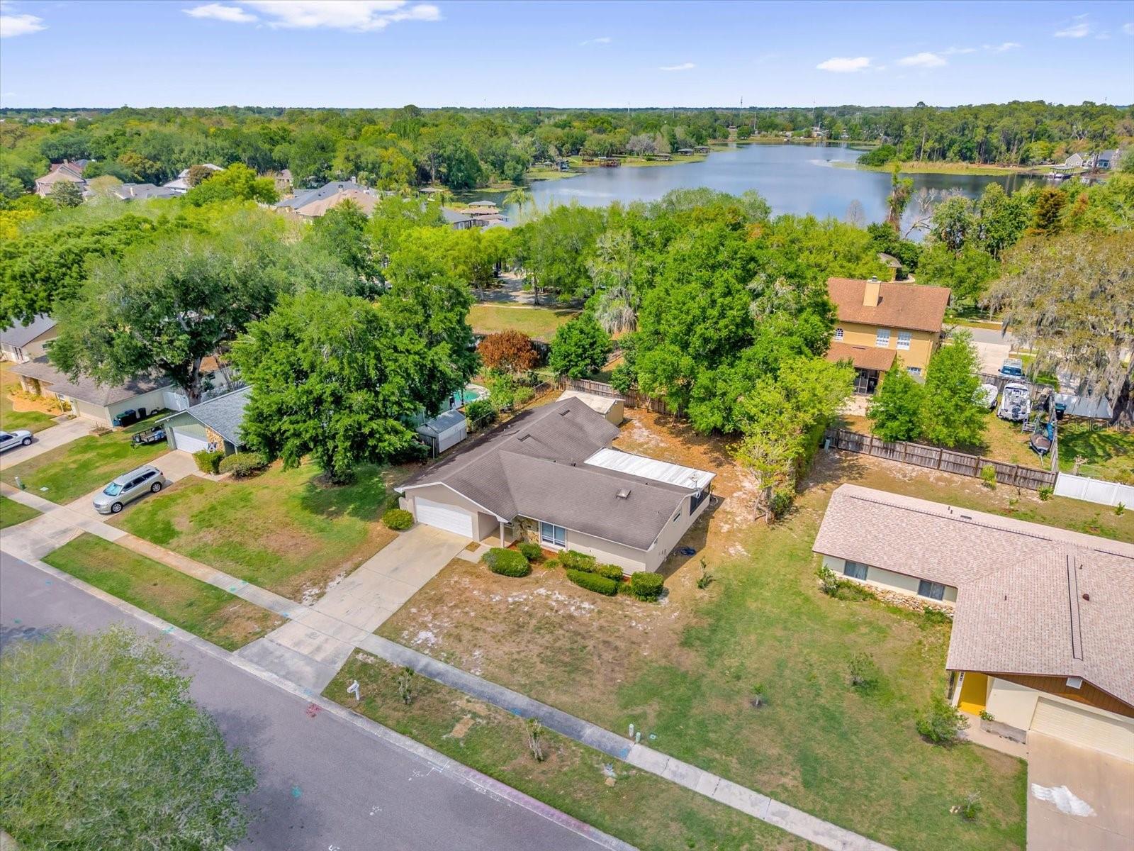 Image 3 of 33 For 8407 Roanne Drive