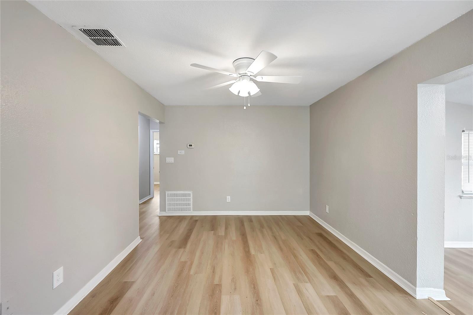 Image 13 of 26 For 107 Academy Avenue