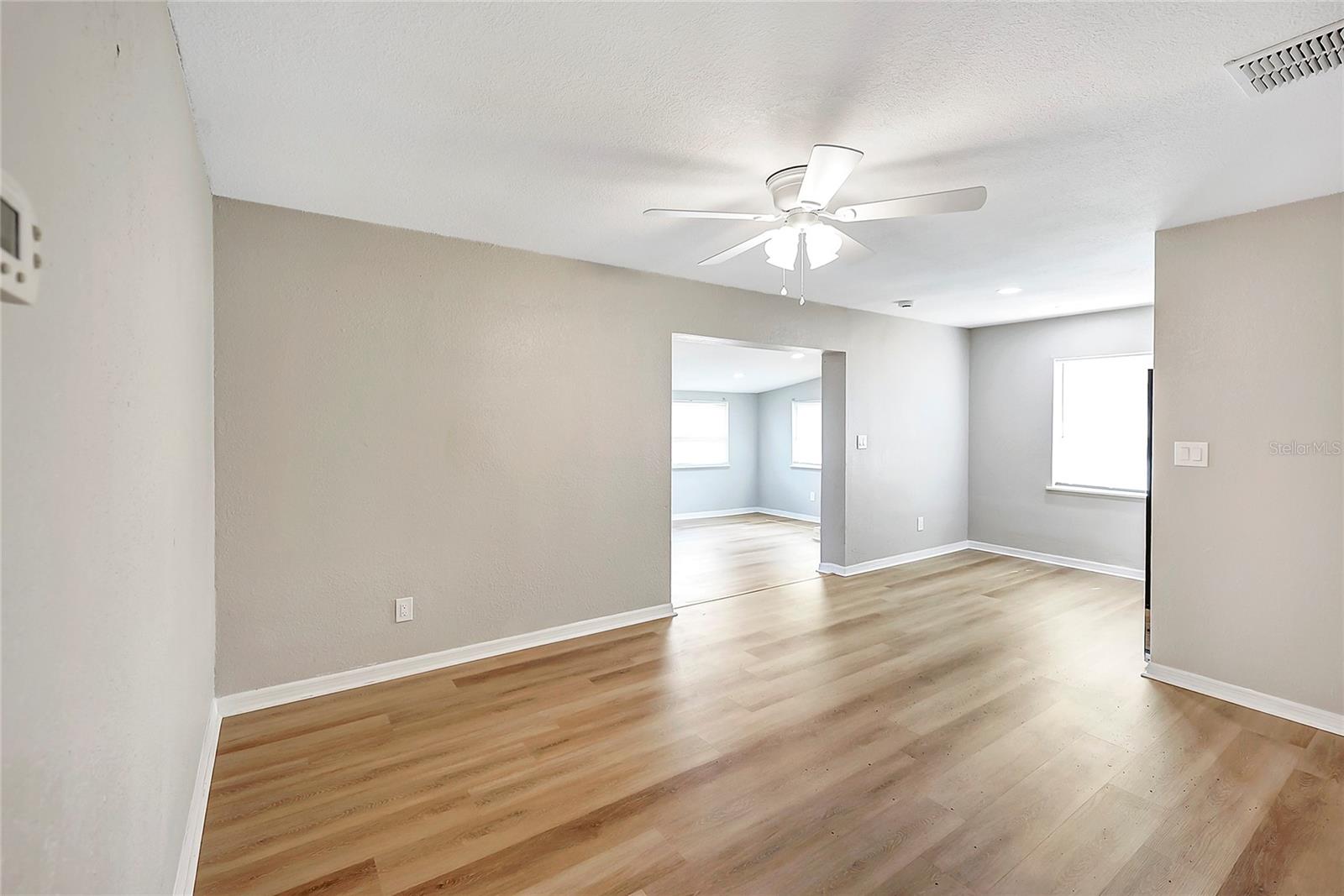 Image 14 of 26 For 107 Academy Avenue