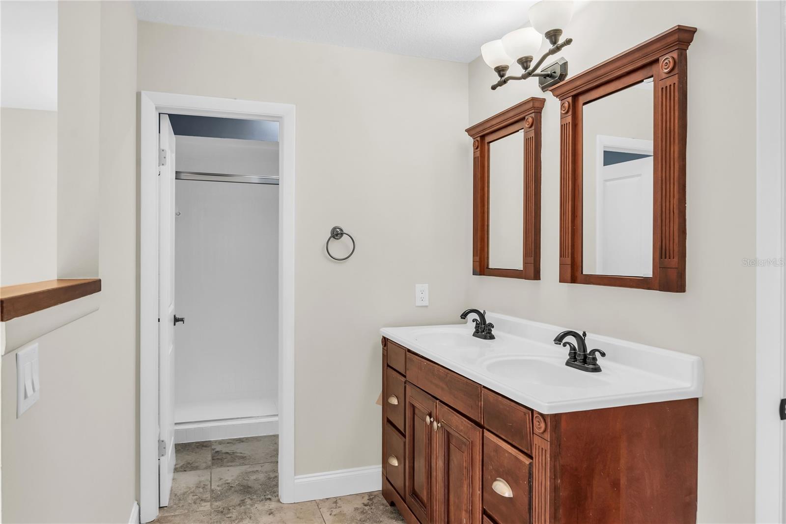 Image 20 of 33 For 8424 Tangelo Tree Drive