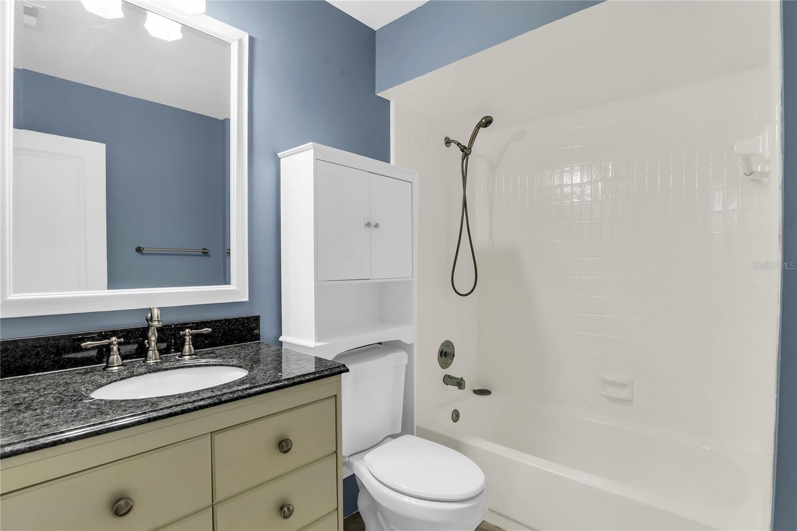 Image 26 of 33 For 8424 Tangelo Tree Drive