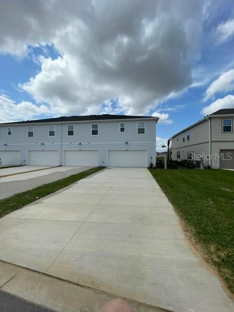 Image 4 of 23 For 16282 Merry Alley