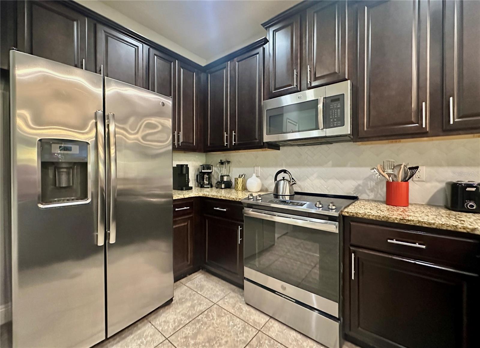 Image 13 of 29 For 8111 Roseville Boulevard