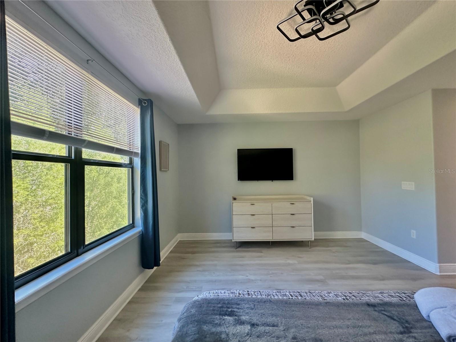 Image 20 of 29 For 8111 Roseville Boulevard