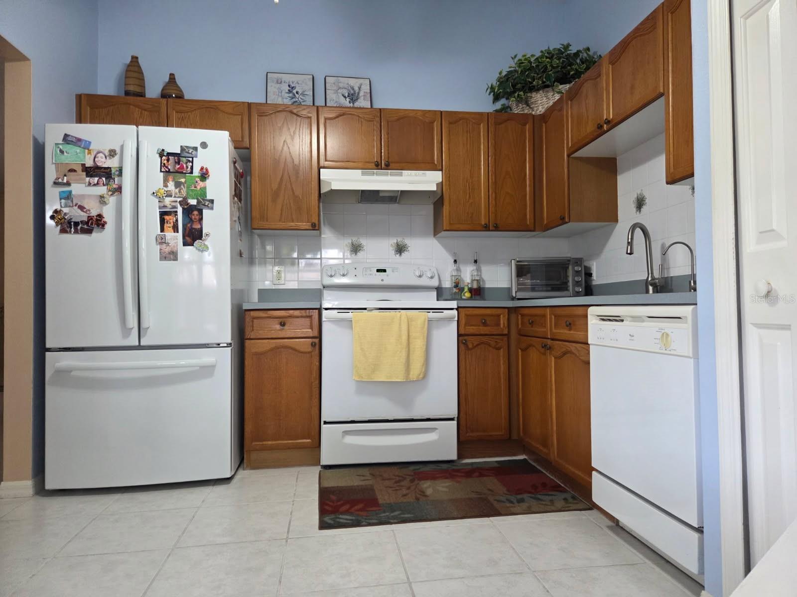 Listing photo id 10 for 2970 Newmark Drive