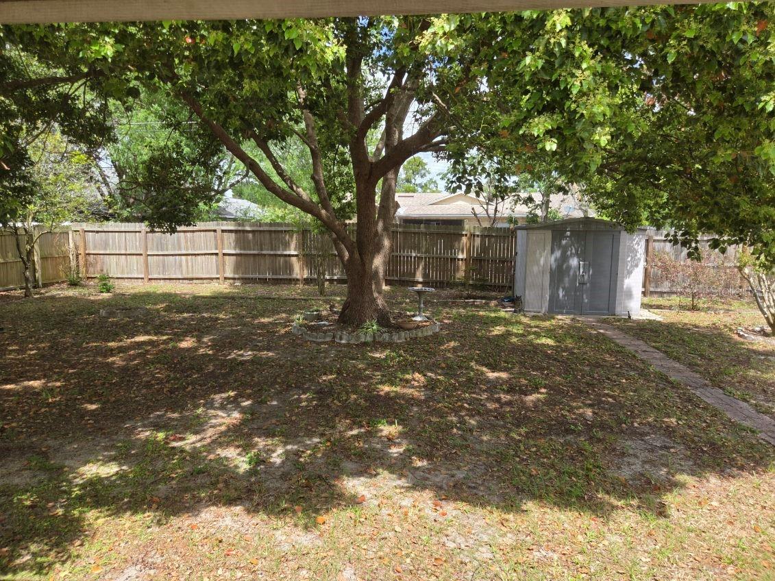 Listing photo id 24 for 2970 Newmark Drive