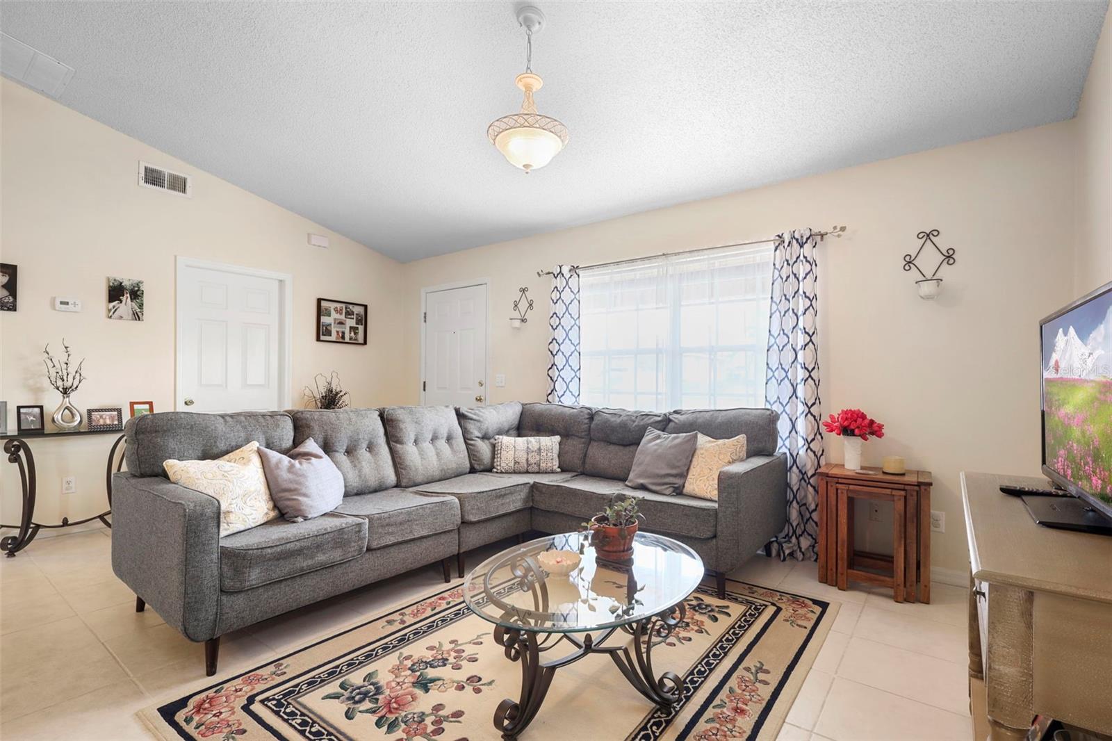 Listing photo id 29 for 2970 Newmark Drive