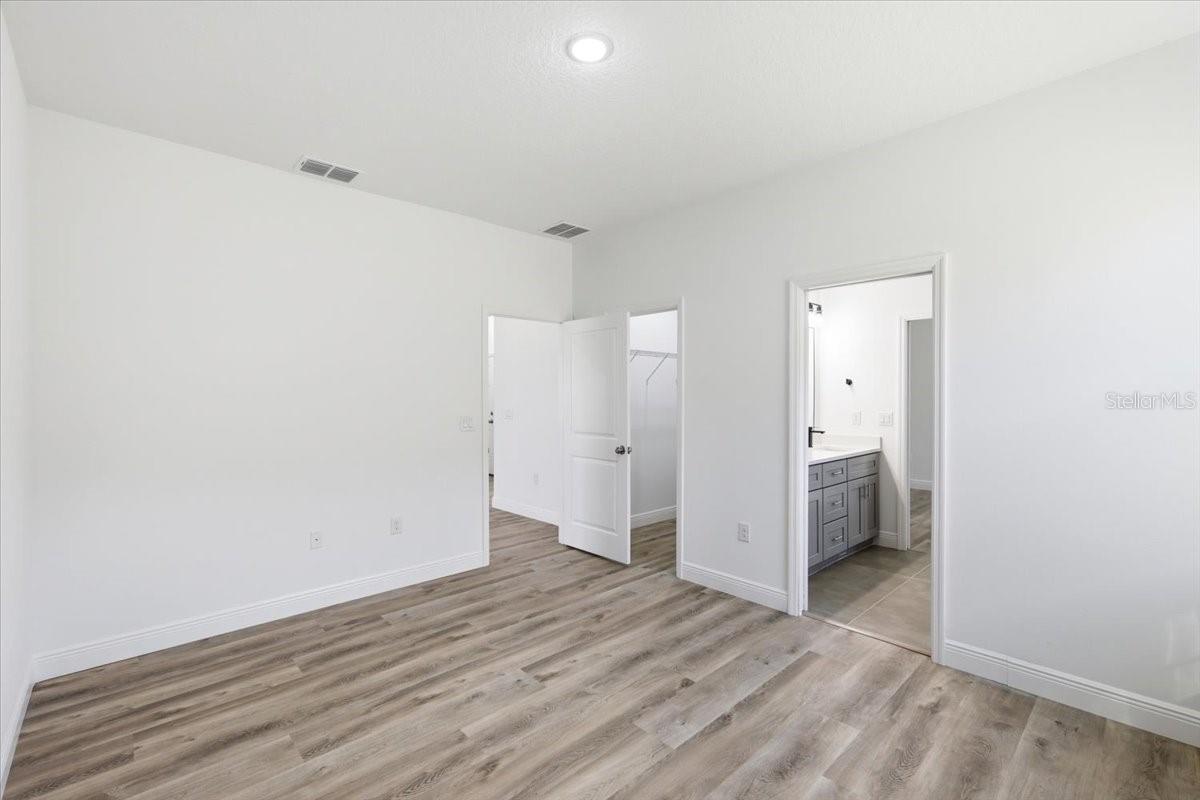 Image 19 of 24 For 363 Villa Sorrento Circle