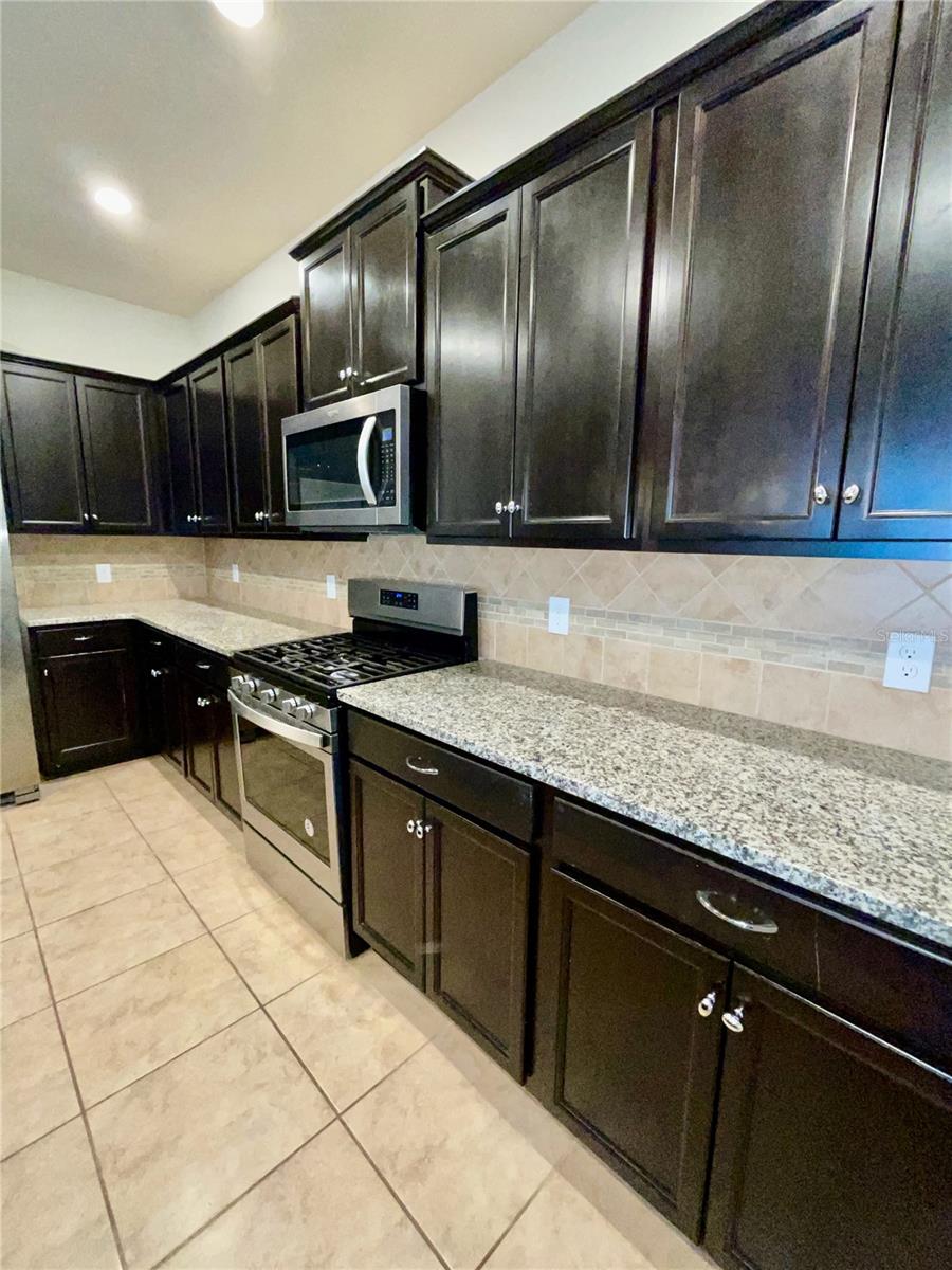 Image 6 of 33 For 4574 Terrasonesta Drive