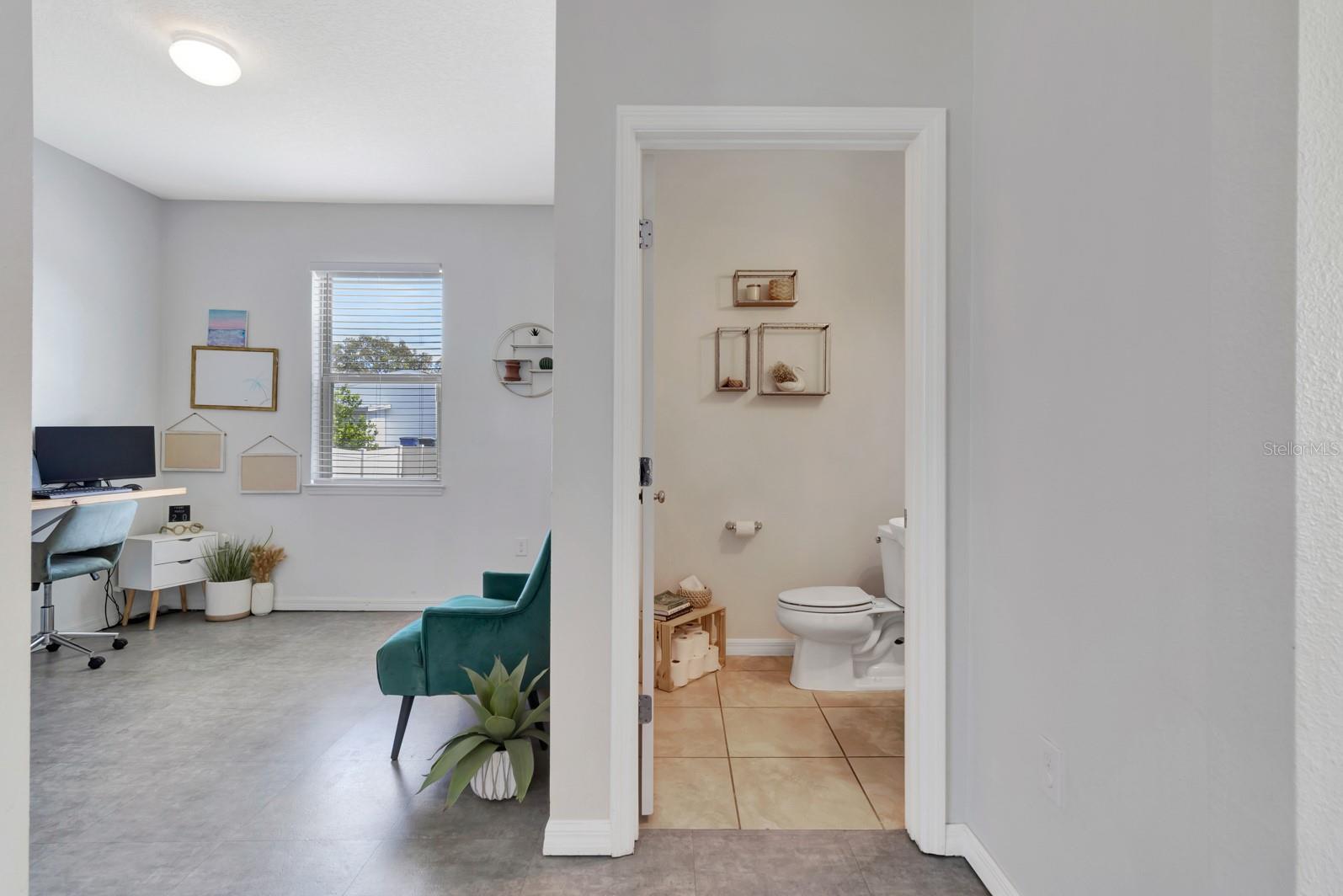 Image 17 of 38 For 1793 Cayman Cove Circle