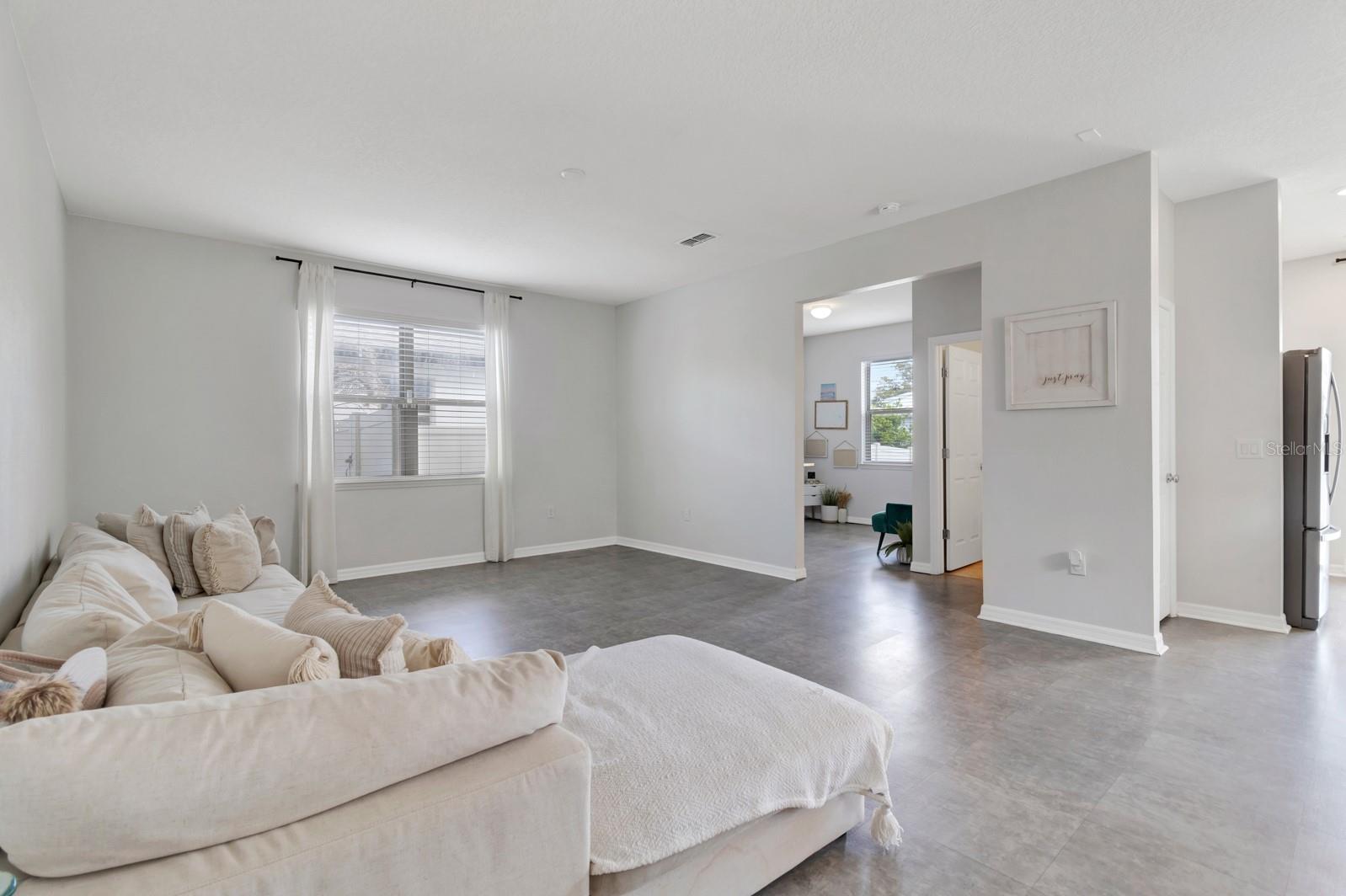 Image 20 of 38 For 1793 Cayman Cove Circle