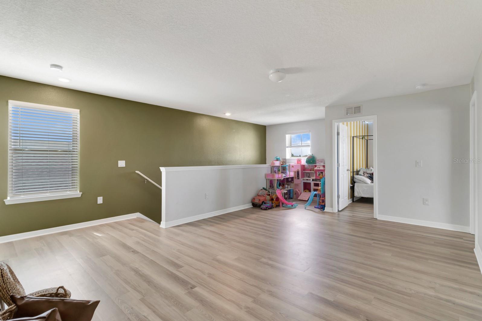 Image 24 of 38 For 1793 Cayman Cove Circle