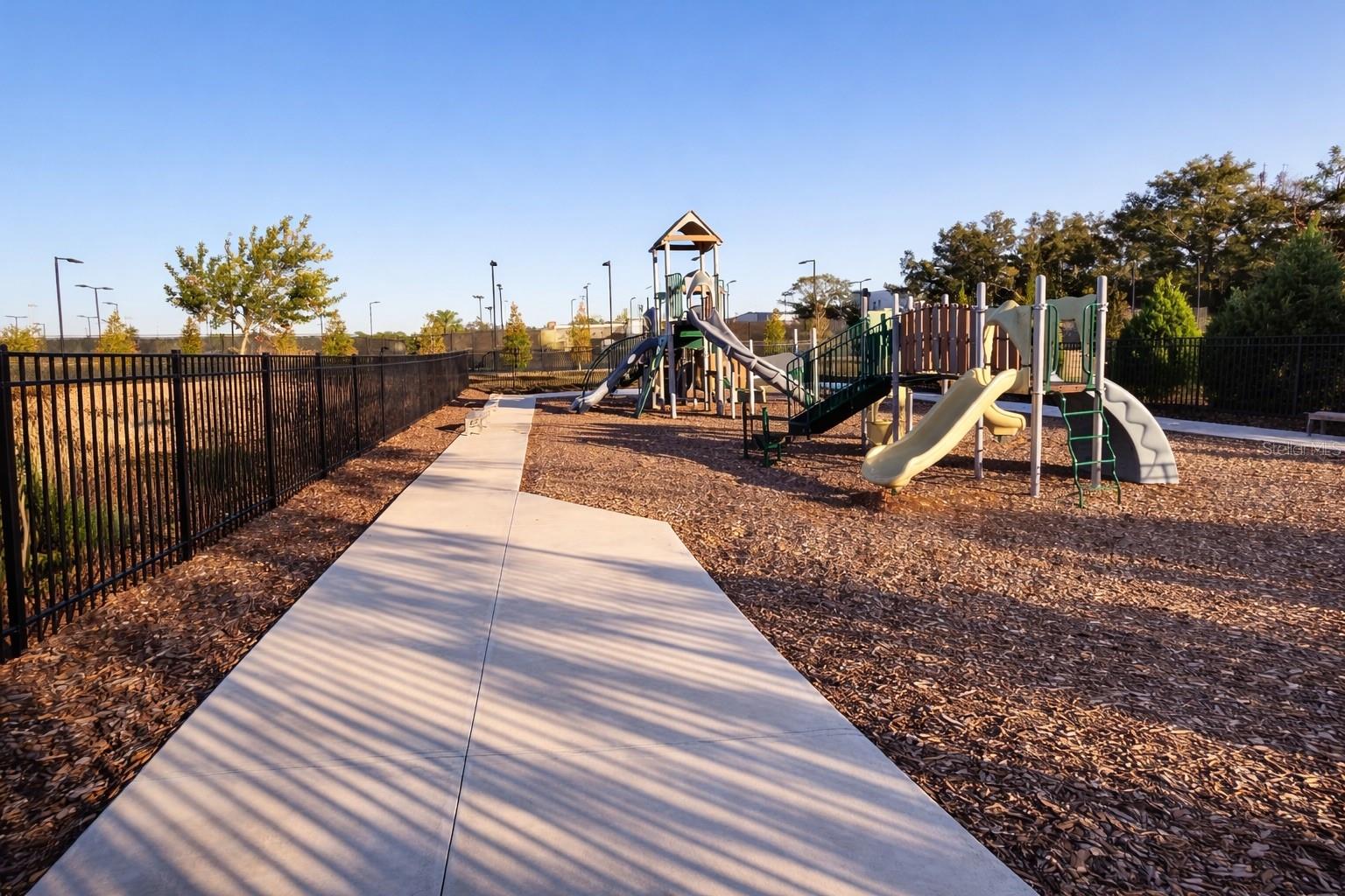 Image 4 of 15 For 36379 Garden Wall Way