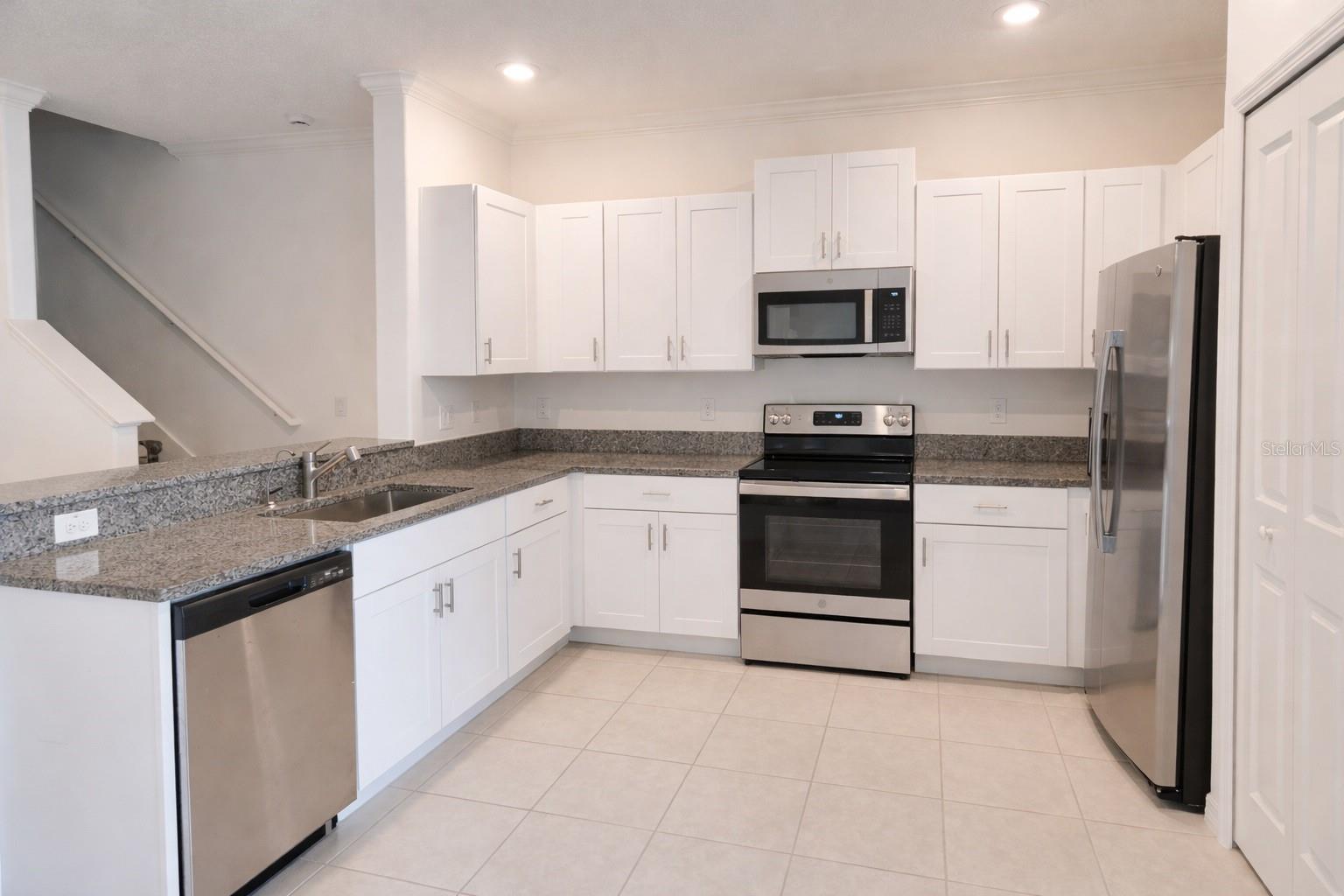 Image 5 of 15 For 36379 Garden Wall Way