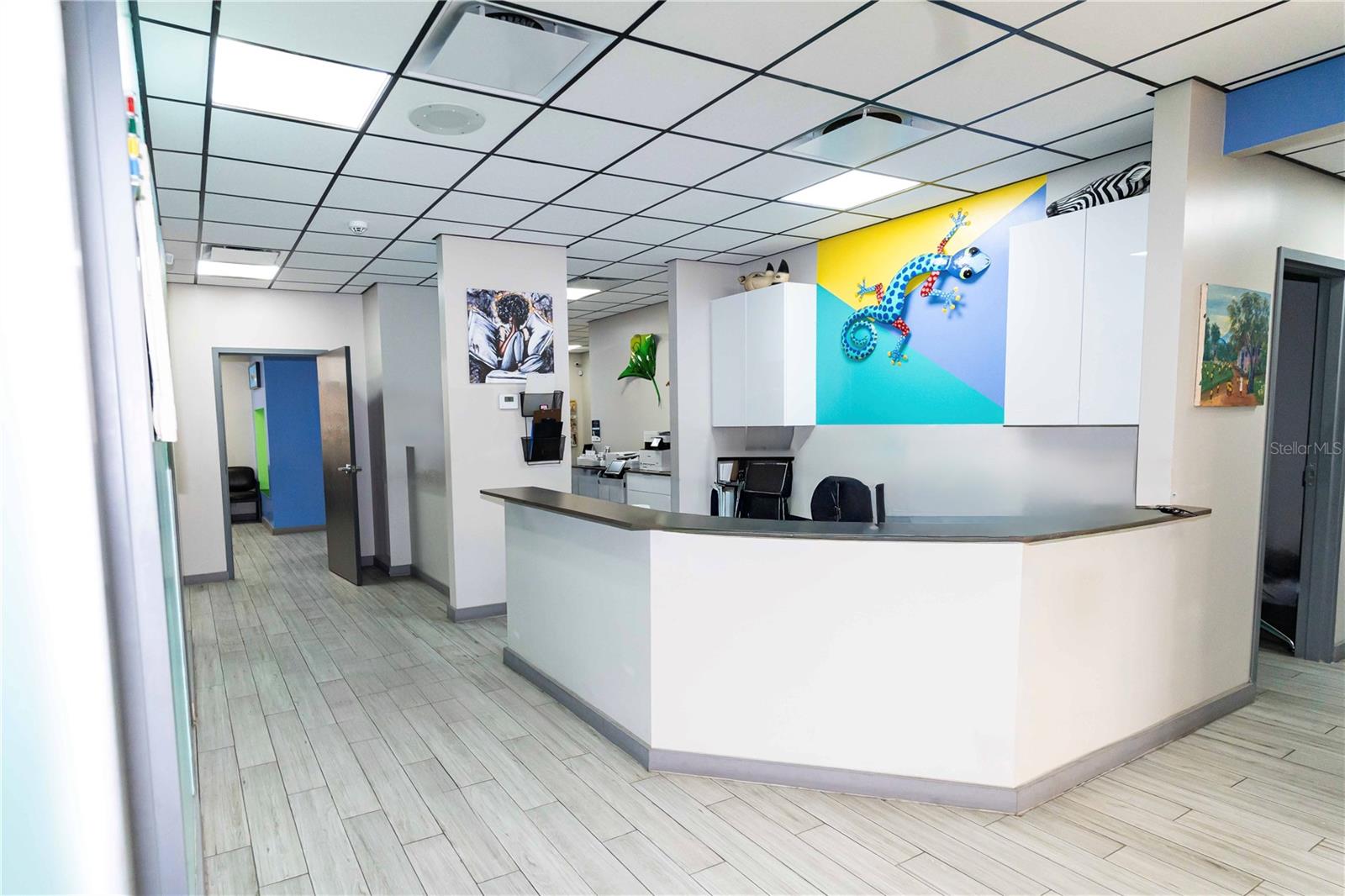 Image 5 of 9 For 4804 Edgewater Drive