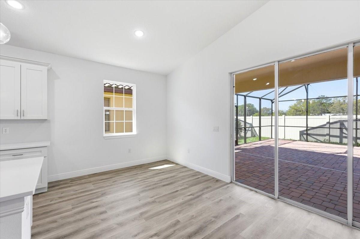 Image 10 of 24 For 367 Villa Sorrento Circle