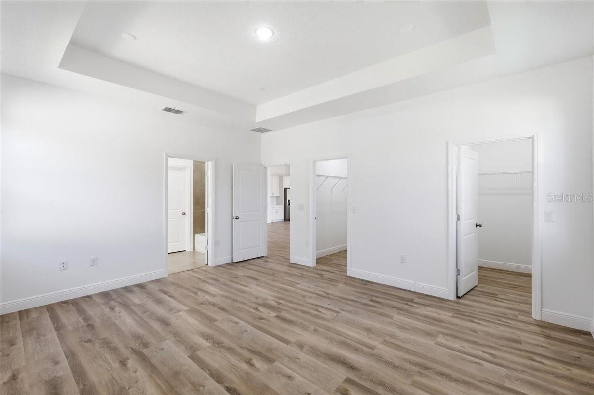 Image 19 of 24 For 367 Villa Sorrento Circle