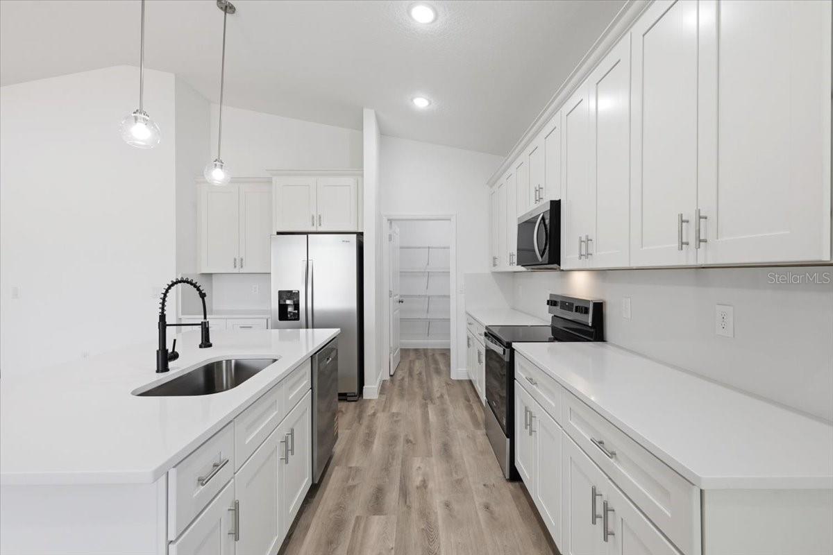 Image 7 of 24 For 367 Villa Sorrento Circle