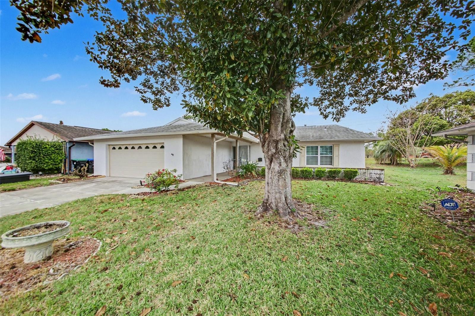 Image 4 of 25 For 5033 Loyola Lane