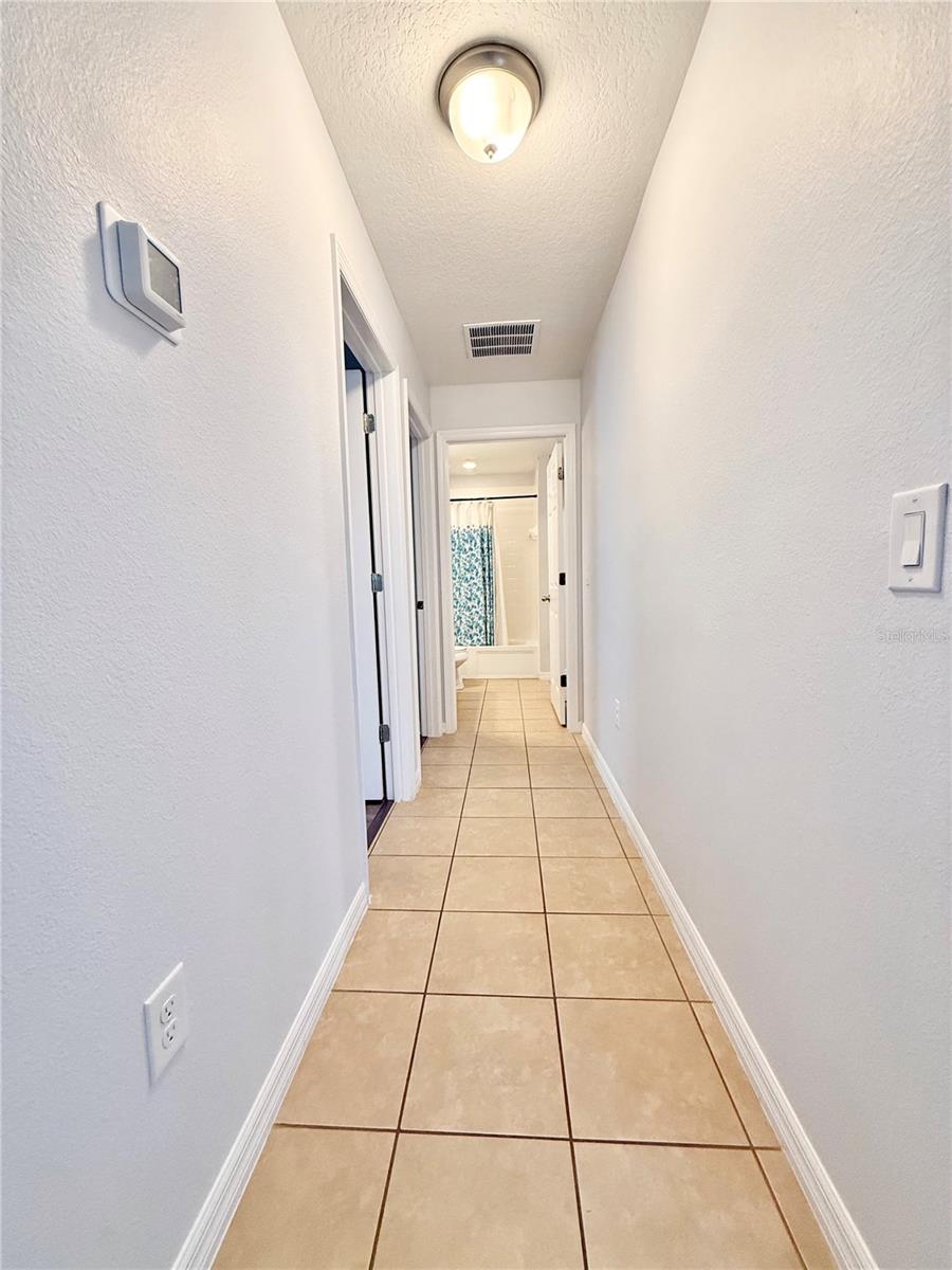 Image 18 of 40 For 2136 Victoria Drive