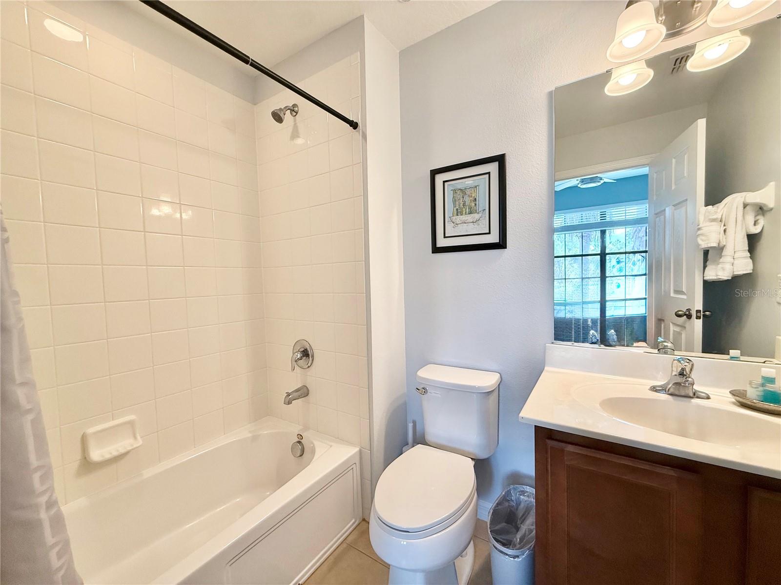 Image 20 of 40 For 2136 Victoria Drive