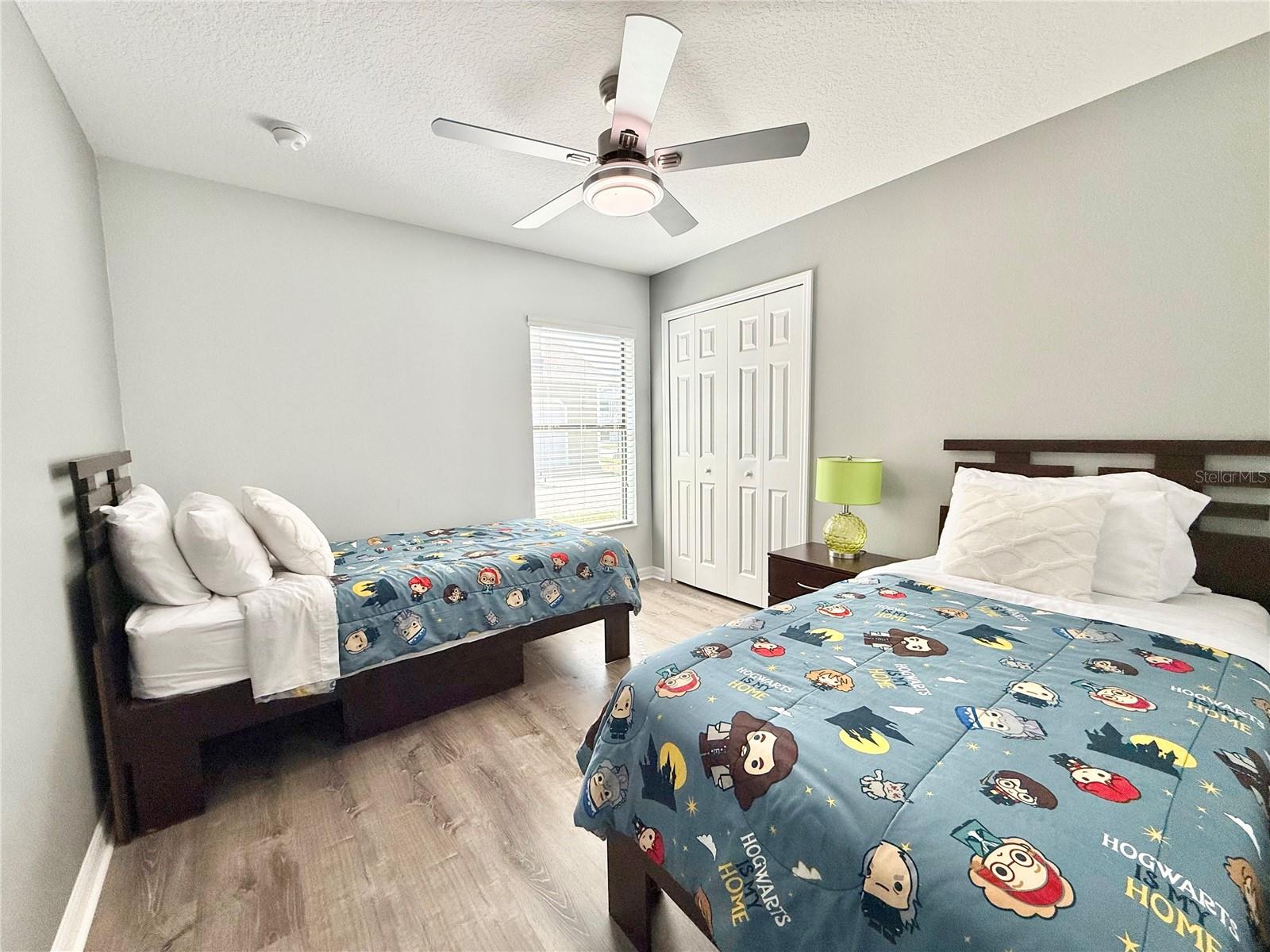 Image 22 of 40 For 2136 Victoria Drive